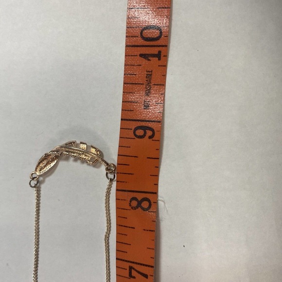 Beautiful Paparazzi Jewelry New Earrings And Necklace Set Feather And Chains - Picture 9 of 12